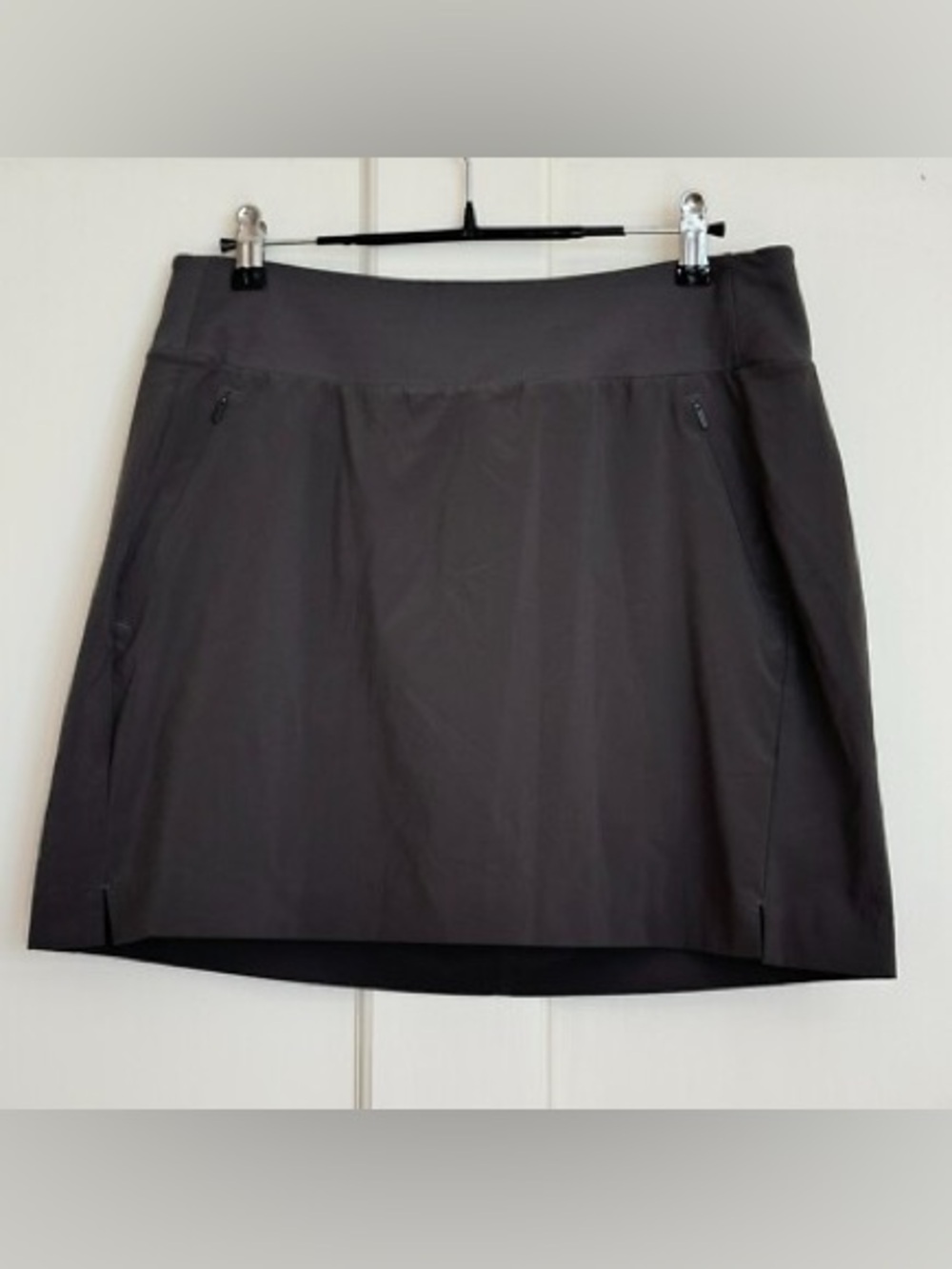 Athleta Charcoal Gray Soho Athletic Skort - Size 8